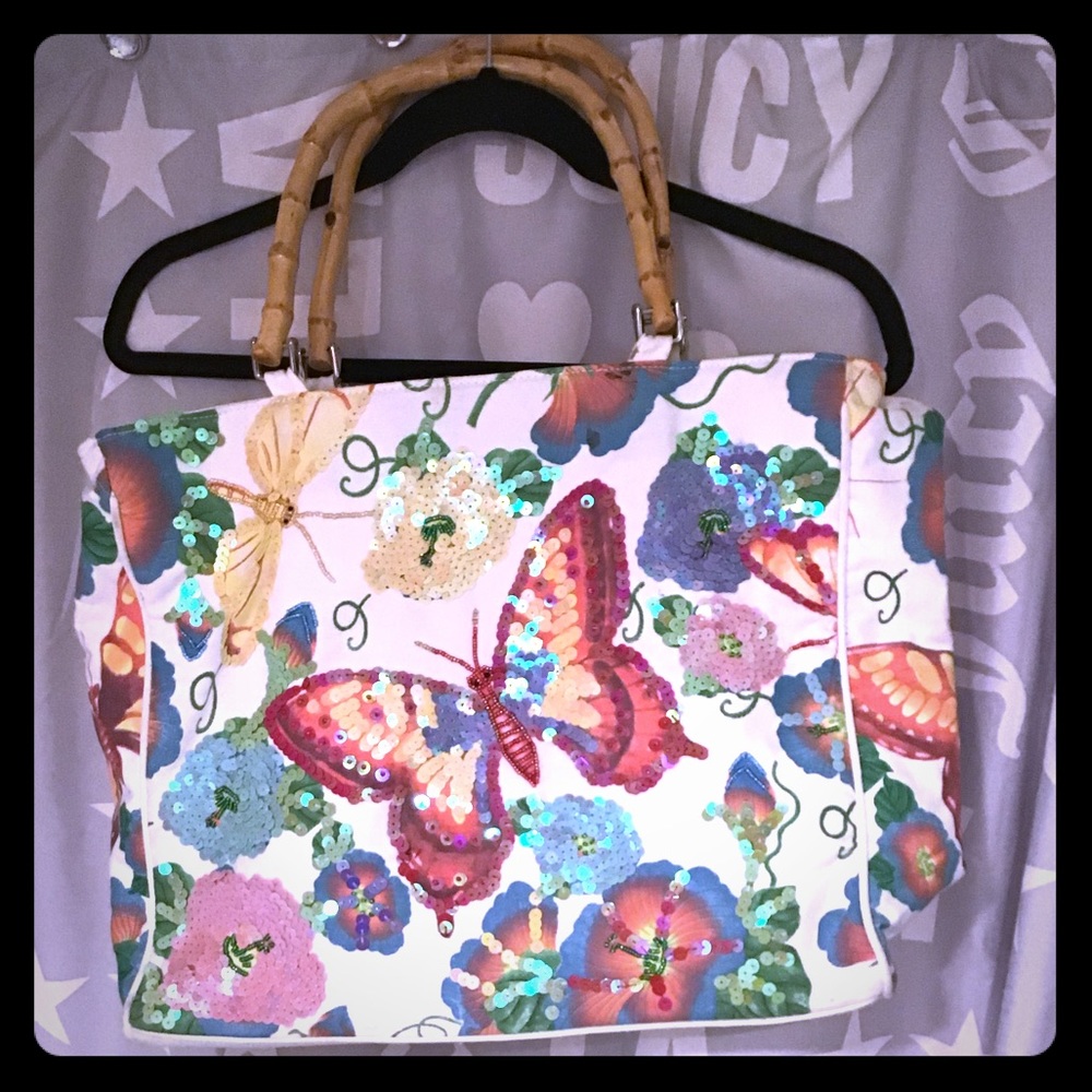 🌺Trendy🌺Spring Bloom Bag With Bamboo Handles.